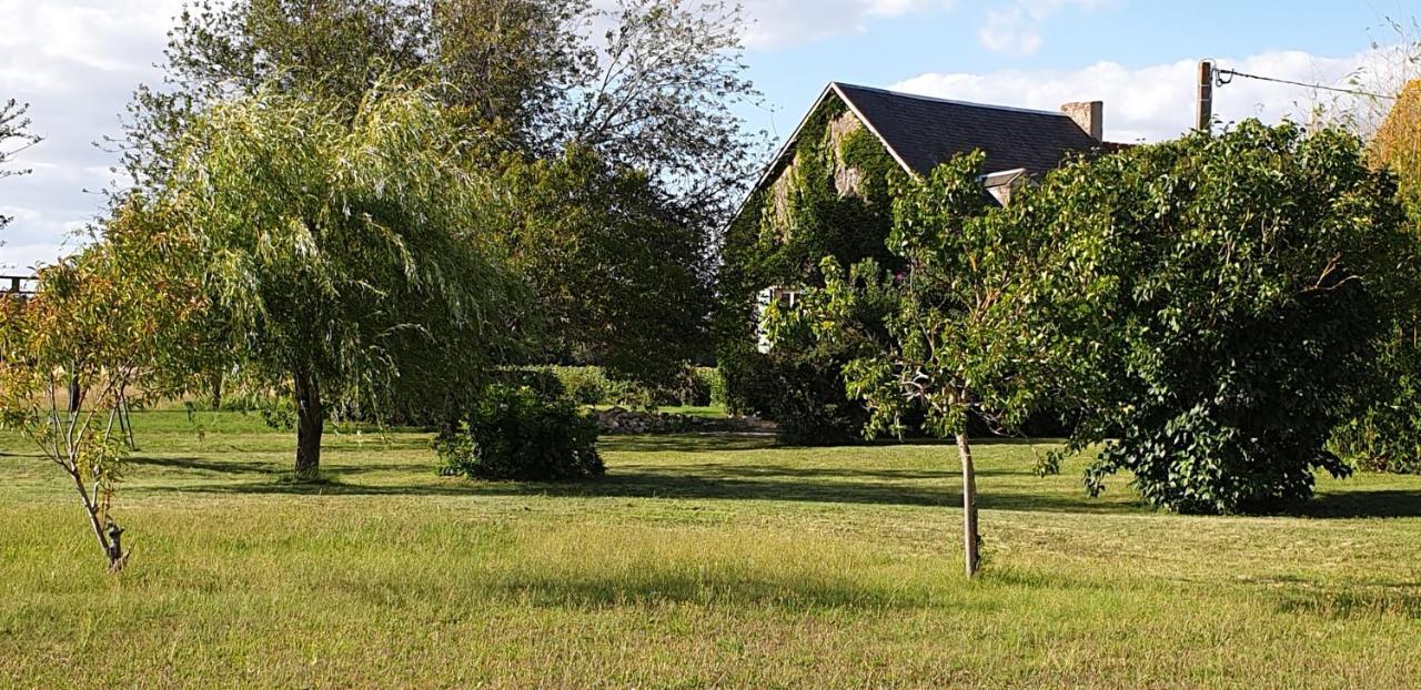 Gite Le Campagnard Saint-Germain-Des-Bois  Exterior foto